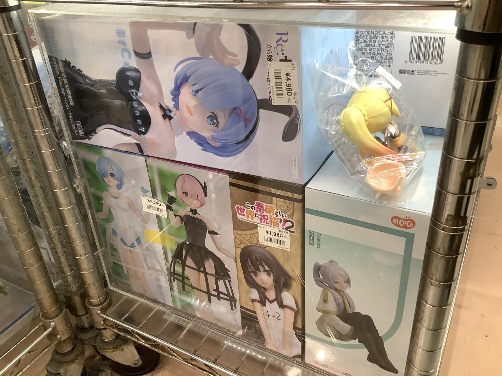 未开封的美少女手办盒