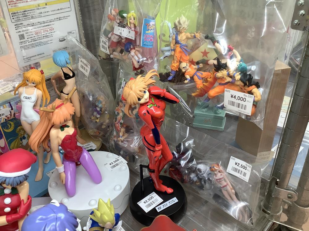 复古手办地窖月亮伊娃