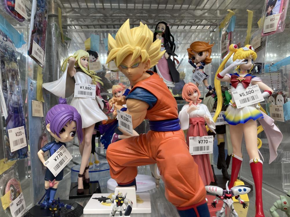 Beautiful girl figures