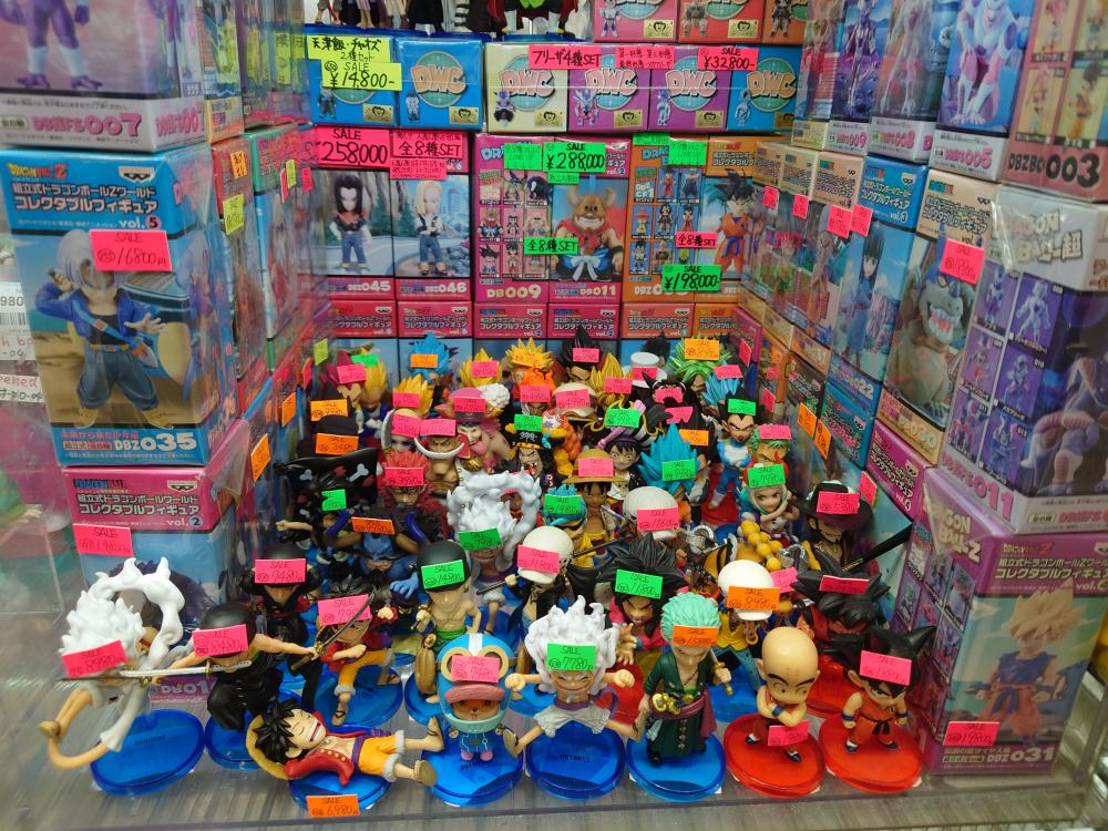 ワンピース、ドラゴンボールミニフィギュア