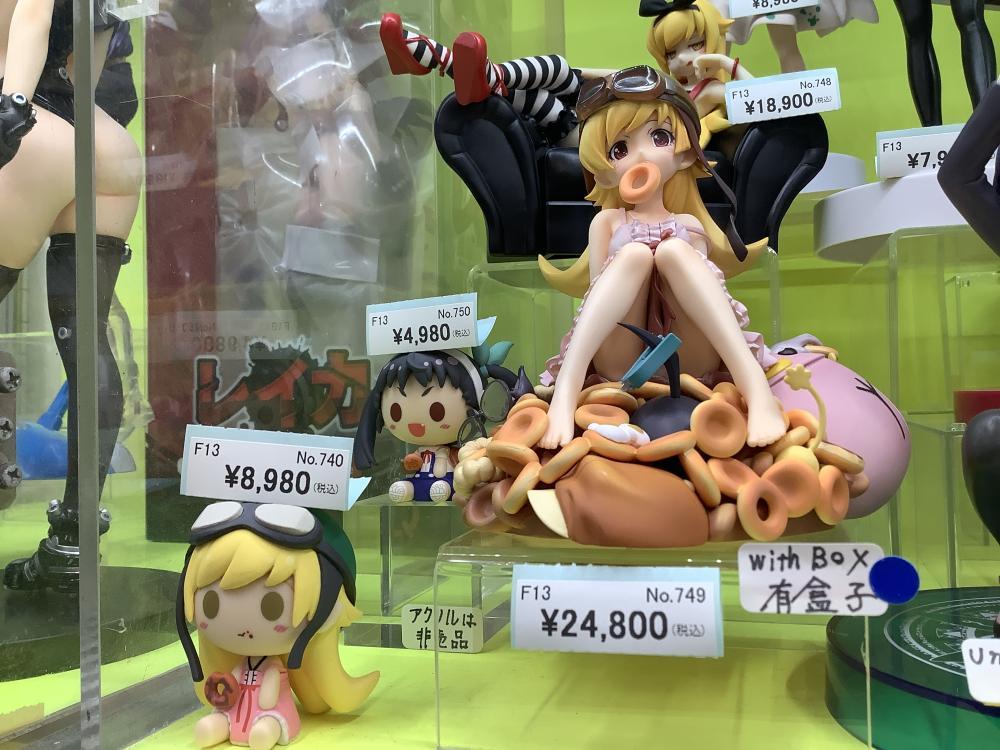 非常受欢迎的漂亮女孩