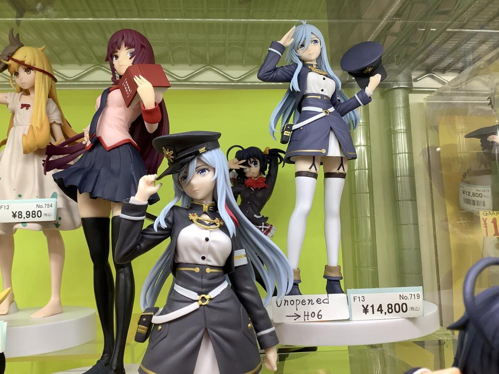 非常受欢迎的漂亮女孩