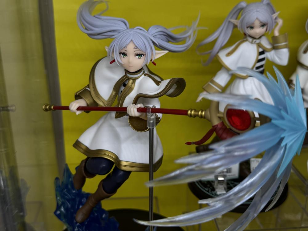 葬送のフリーレン、薬屋のひとりごと