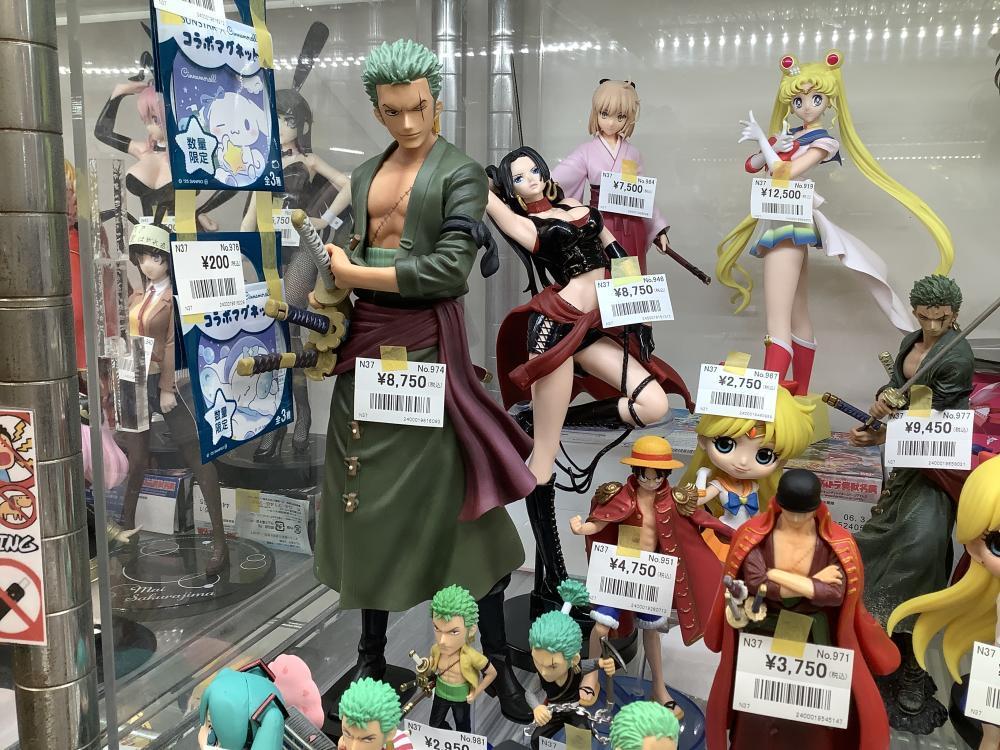 海贼王、美女手办和其他手办