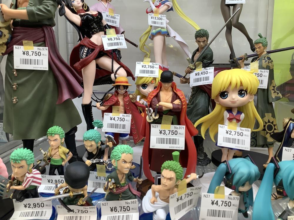 海贼王、美女手办和其他手办