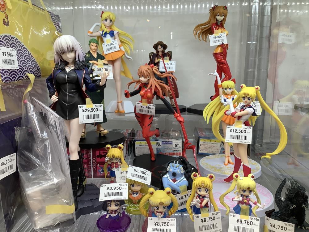 美丽少女单手办