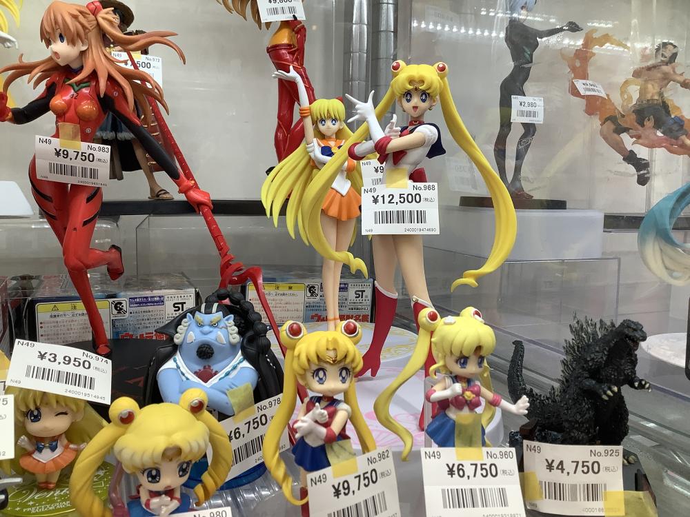 美丽少女单手办