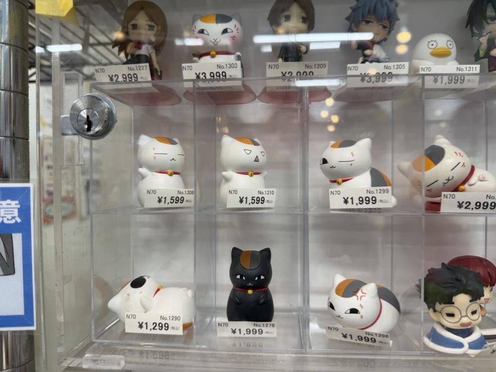 Natsume's Book of Friends Gintama Dandadan Mini