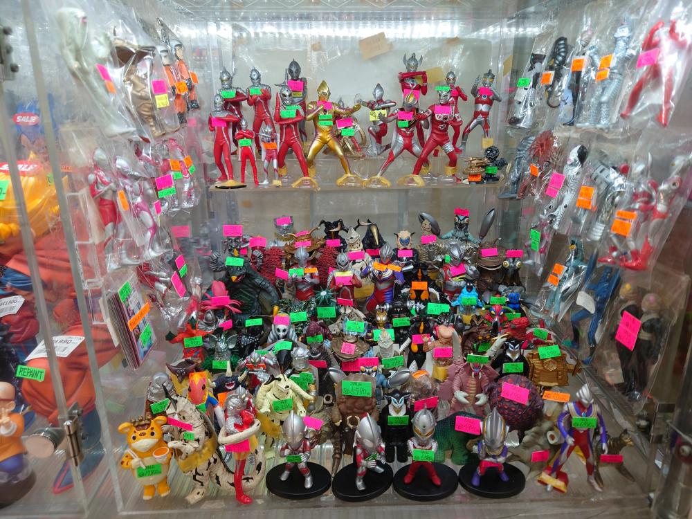 ウルトラマン専門店