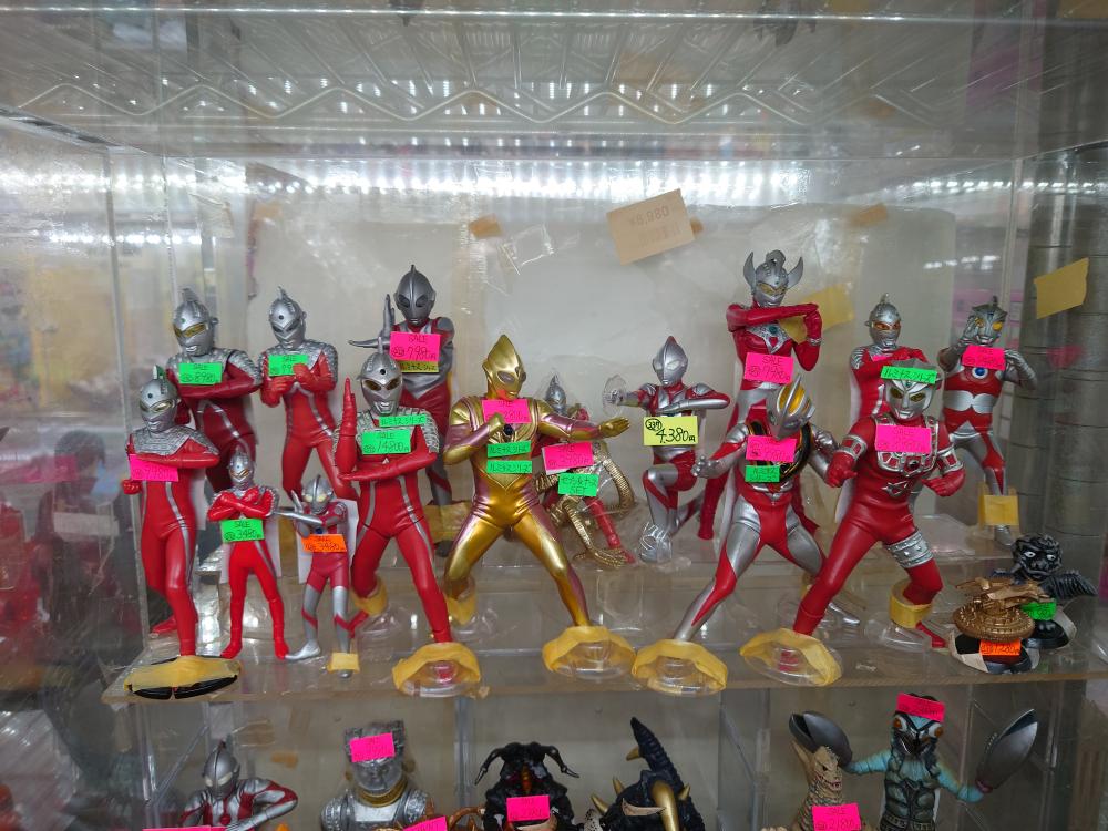 ウルトラマン専門店