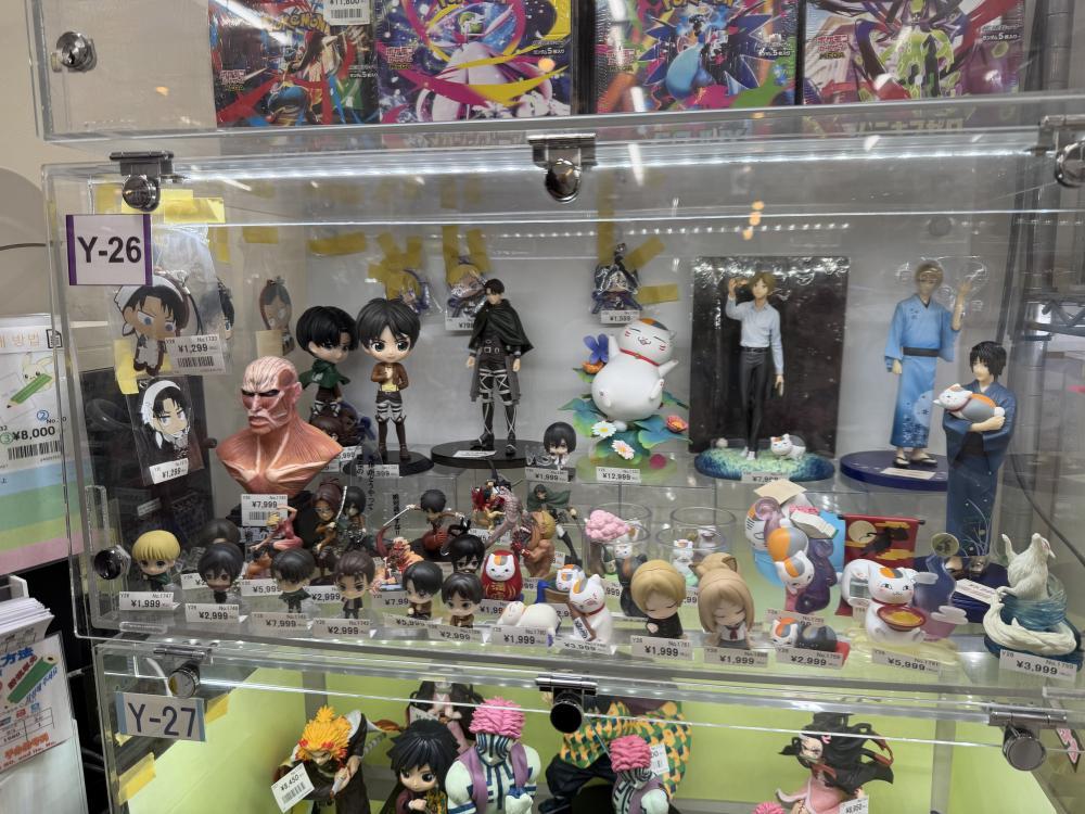 진격의 거인과 나츠메 친구장