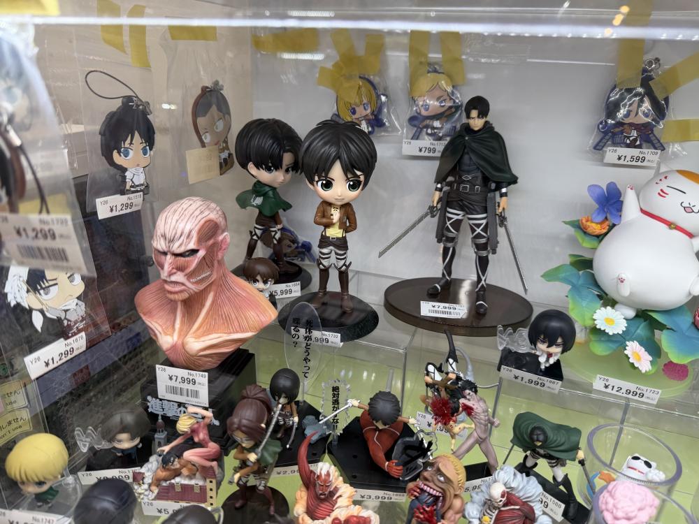 進撃の巨人と夏目友人帳