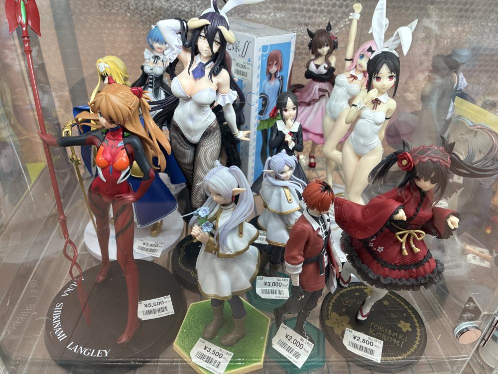 辉夜大小姐想让我告白，弗雷伦，雅儿贝德