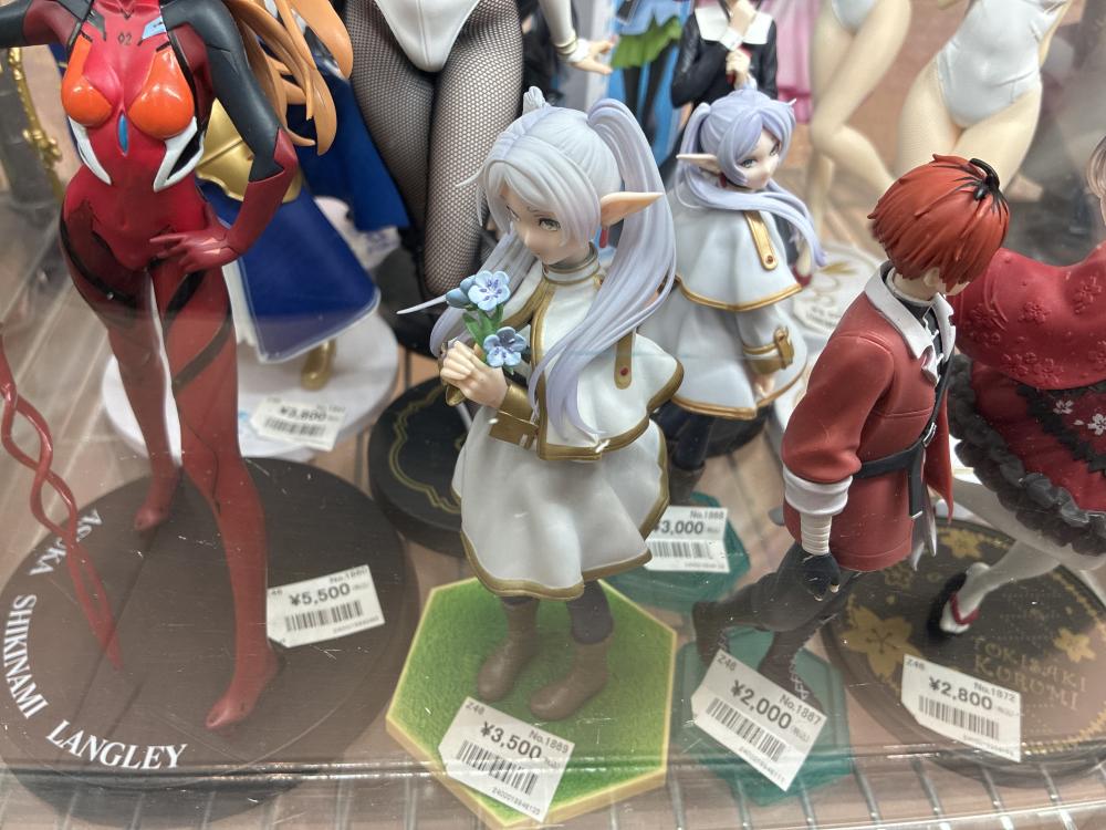 かぐや様、フリーレン、アルベド