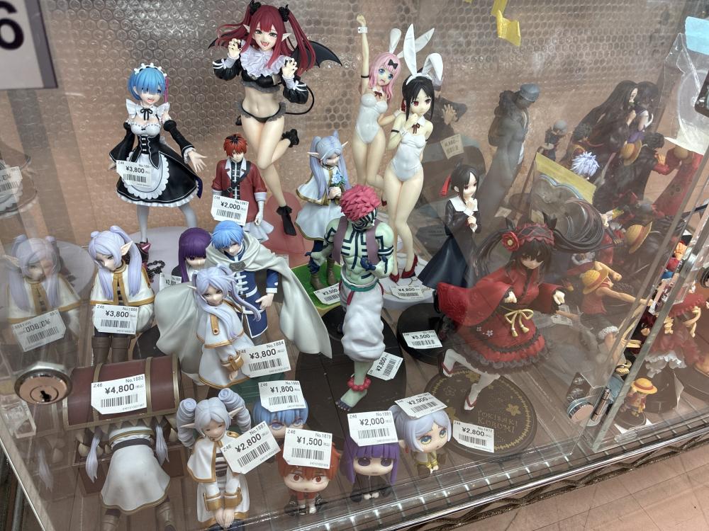 辉夜大小姐想让我告白，弗雷伦，雅儿贝德