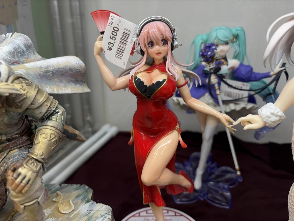 リペイントフィギュアもあるよー