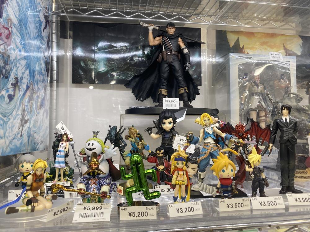 파이널 판타지 외 피규어