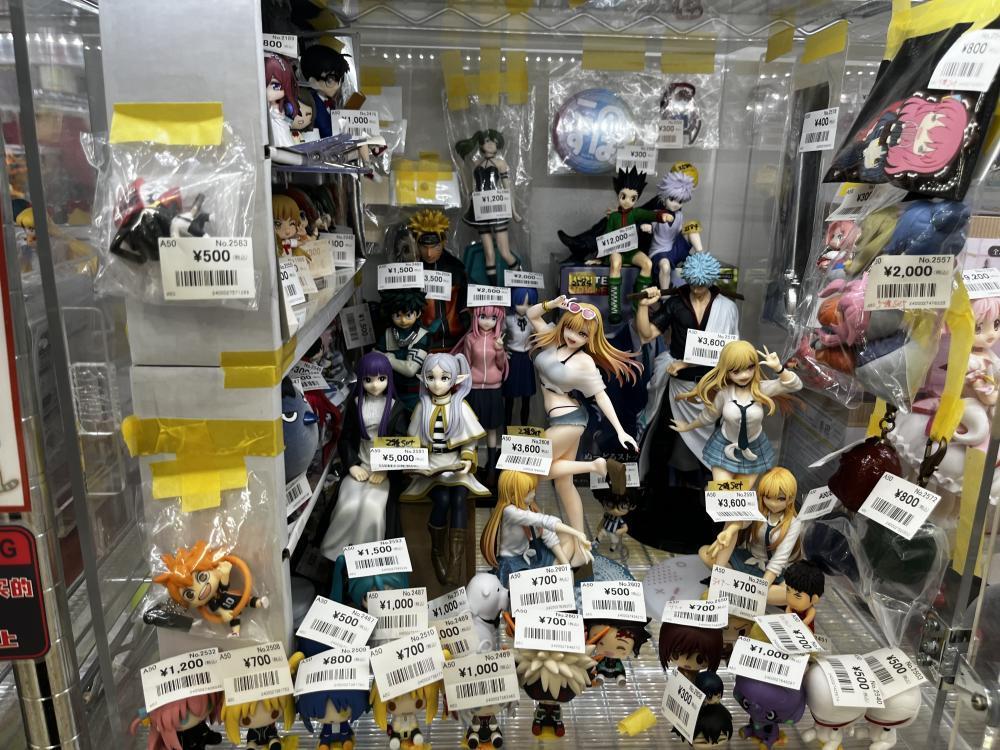 《Kono Kakei Doll wa Koi wo Suru》中的其他人物