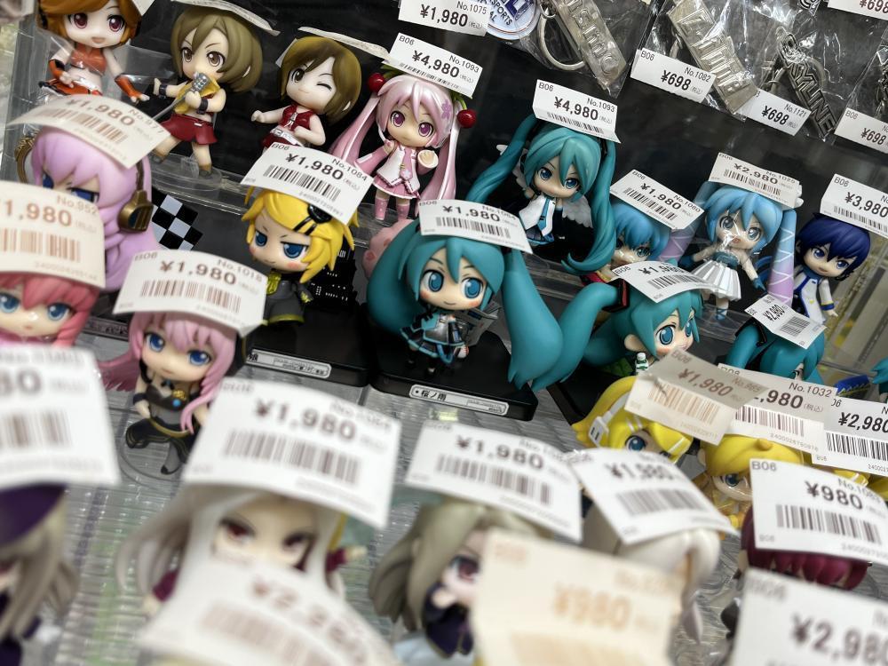 Deforme 피규어 및 자동차 로고 키 체인