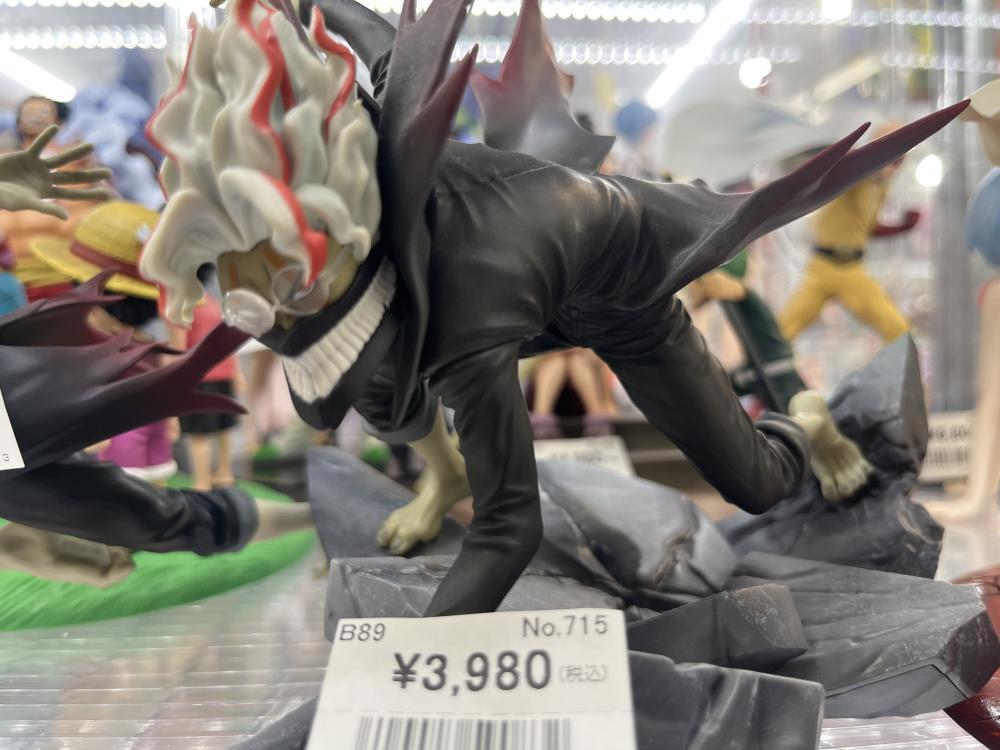 댄다단 등 피규어