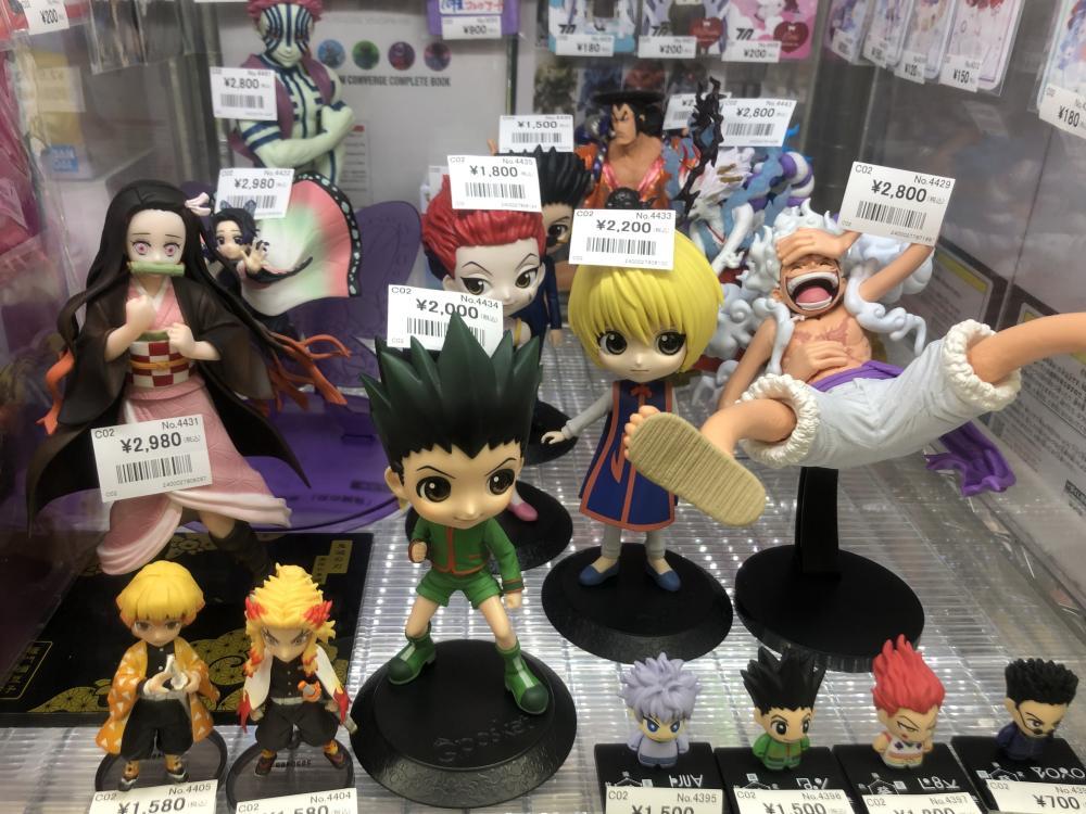 ワンピース、鬼滅の刃、カード