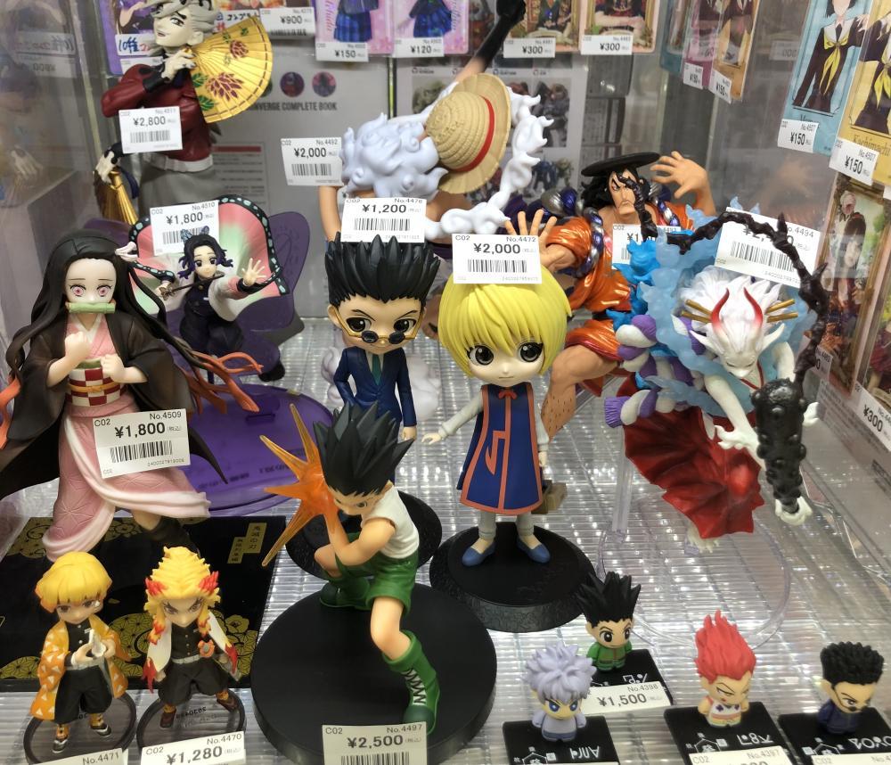 ワンピース、鬼滅の刃、カード