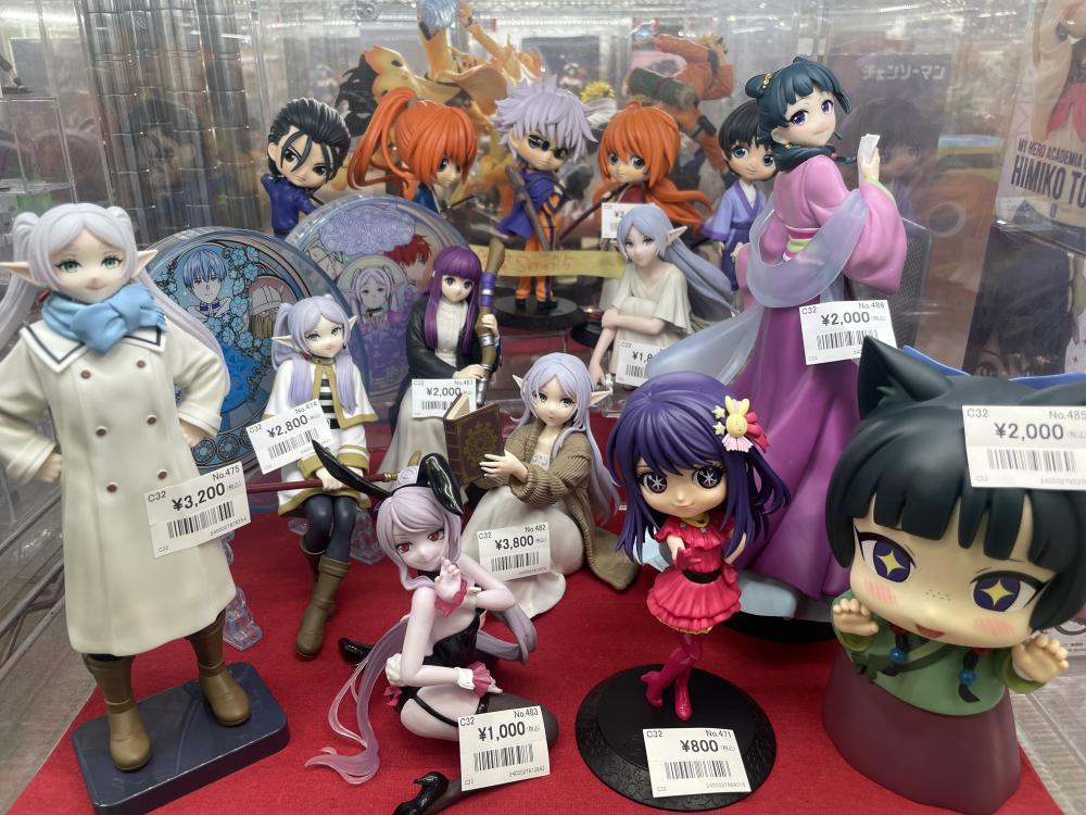 장례식 프리렌 피규어