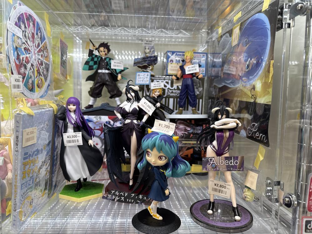 오버로드 기타 피규어