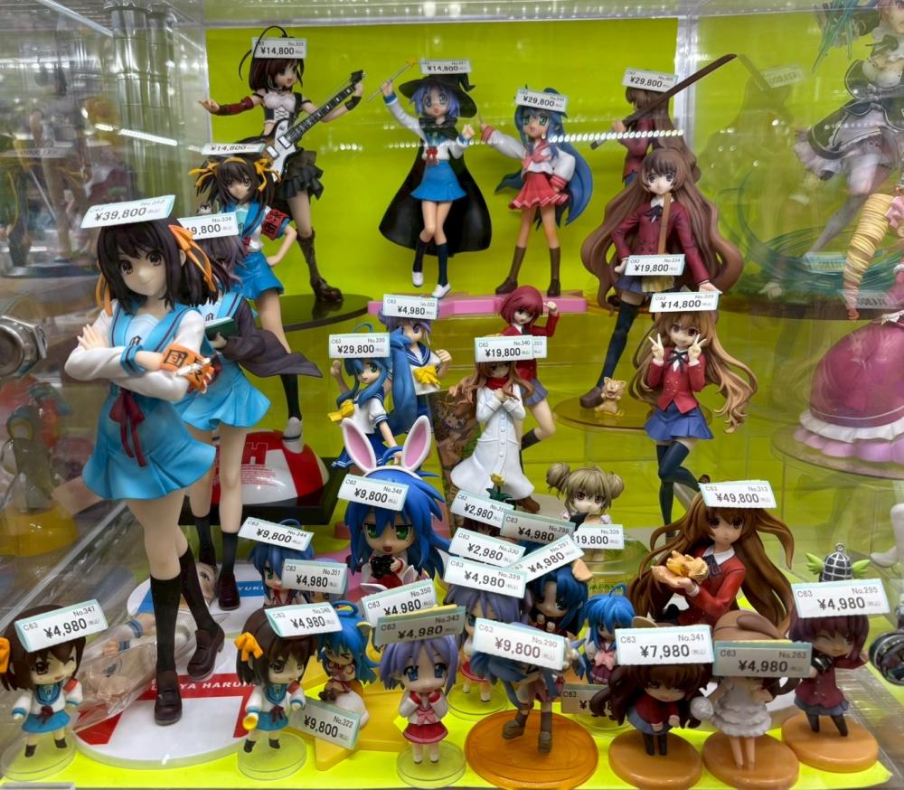 涼宮ハルヒの憂鬱、とらドラ、らきすた