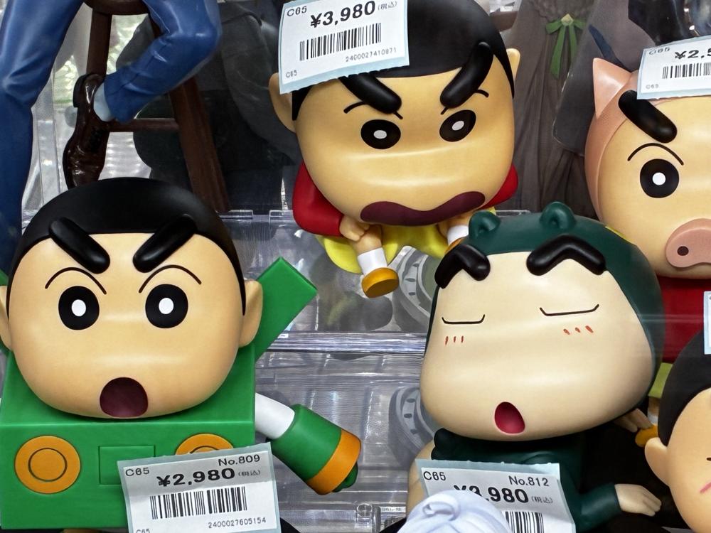 蜡笔小新和其他人物