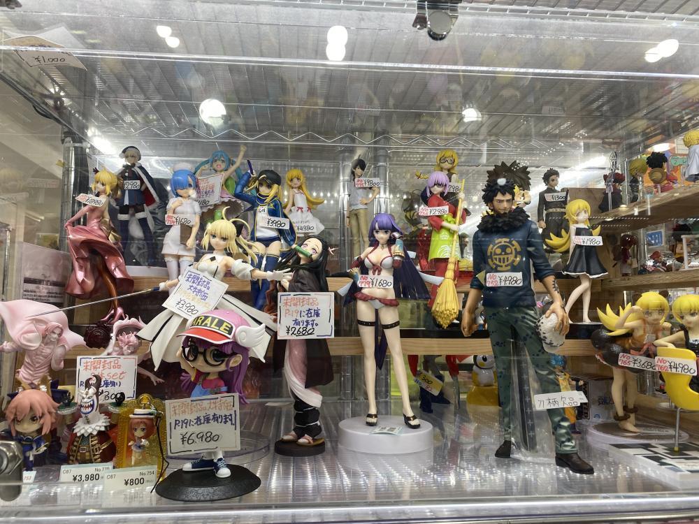 Dr. 슬럼프 외 피규어