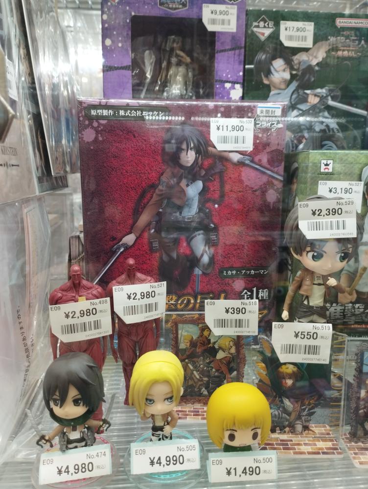 進撃の巨人フィギュア＆グッズ