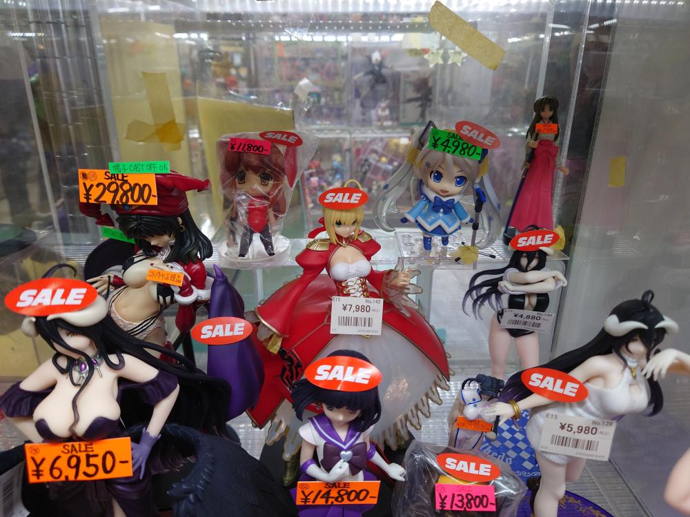 오버로드 기타 피규어