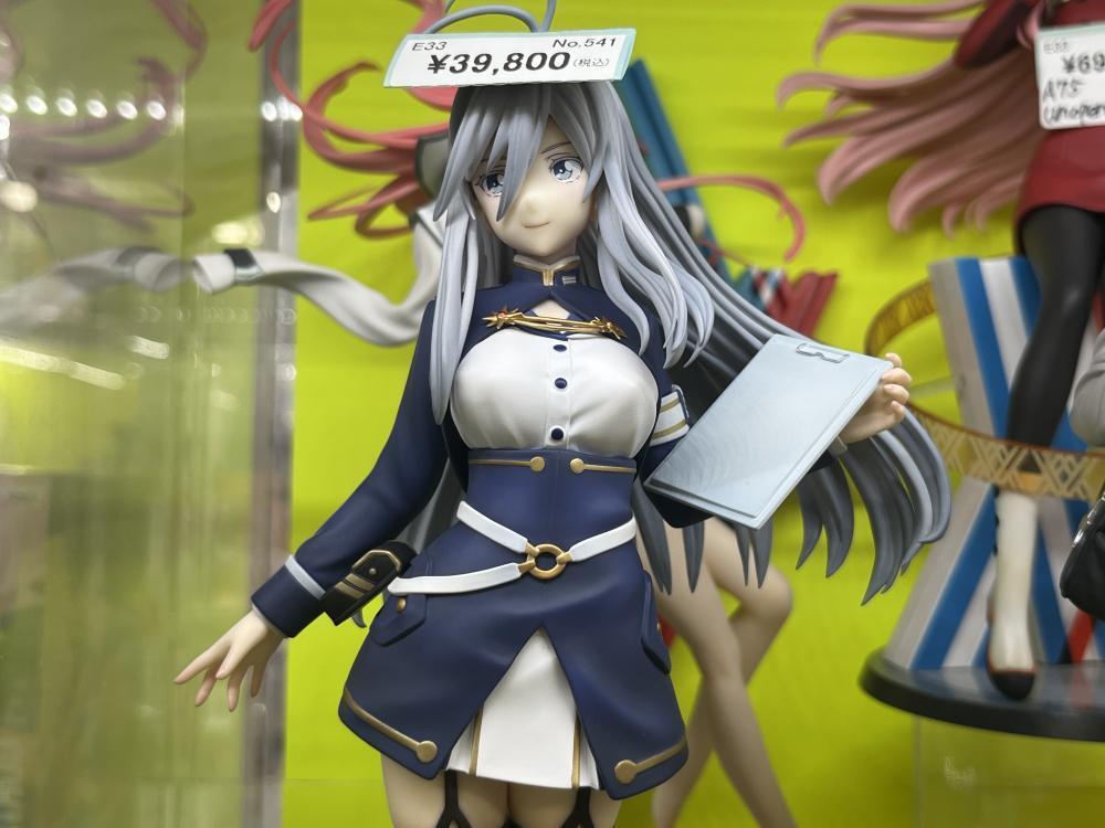 달링 인더 프랑키스 외 피규어