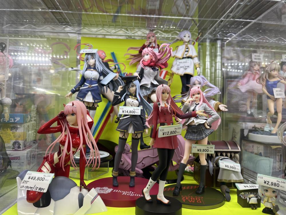 달링 인더 프랑키스 외 피규어