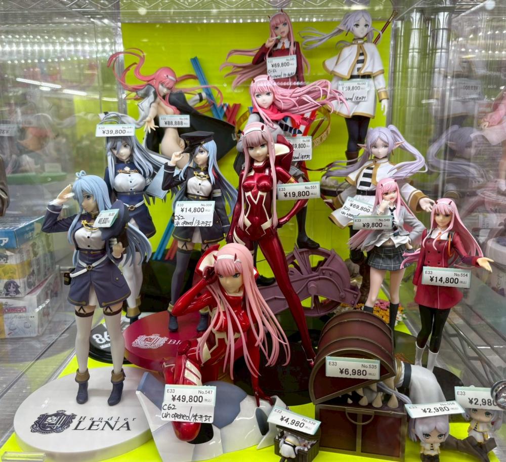 《DARLING in the FRANXX》及其他人物