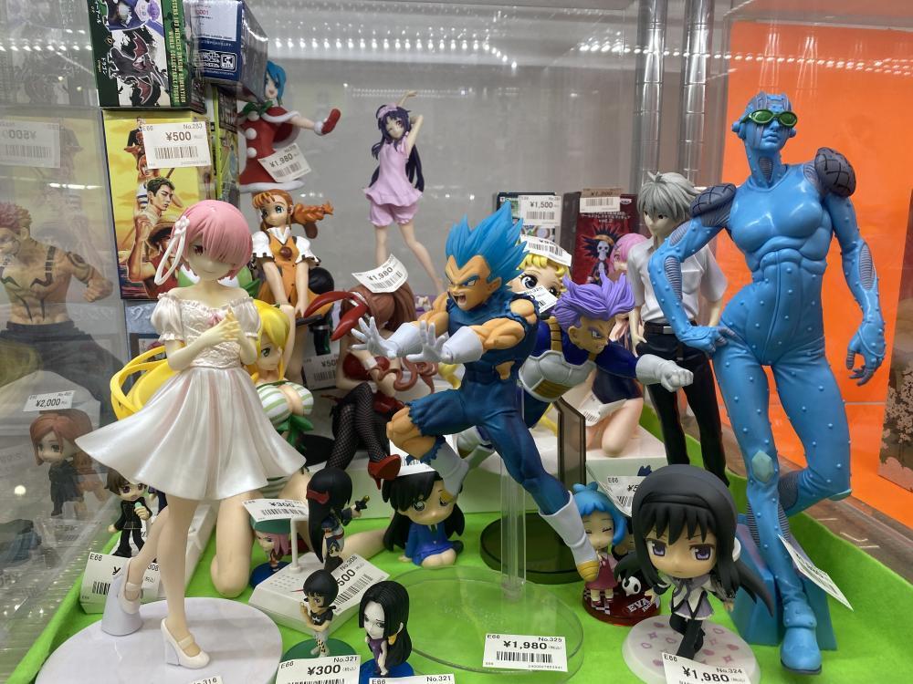 드래곤볼 등 피규어