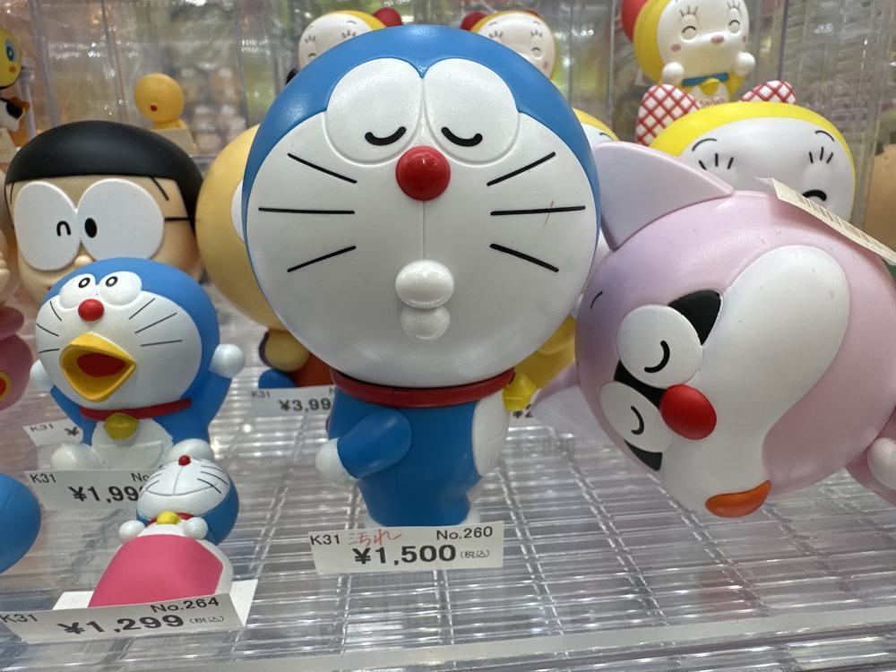ドラえもん　フィギュア