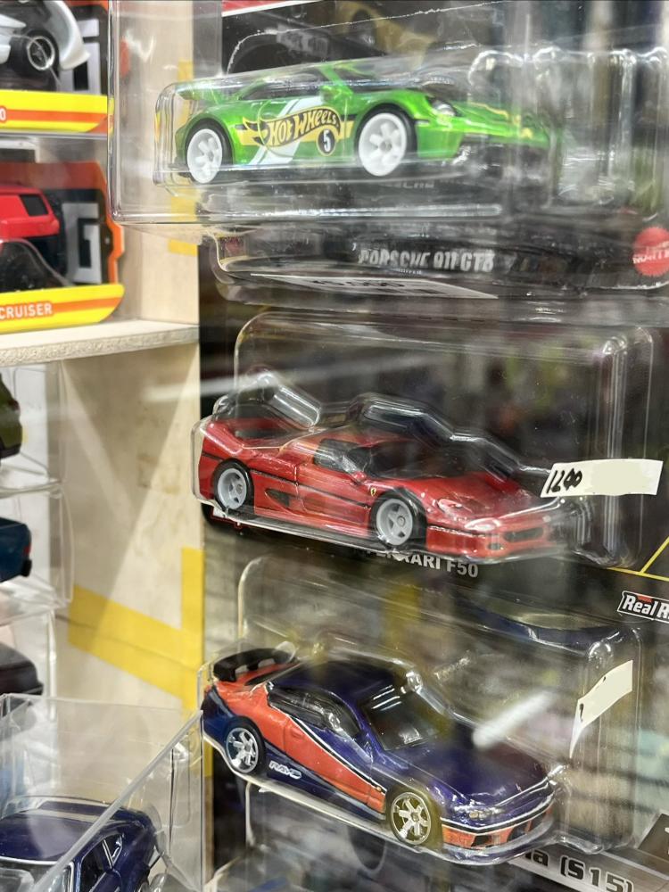 Hot Wheels/Majorette various