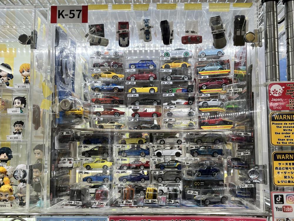 Hot Wheels/Majorette various