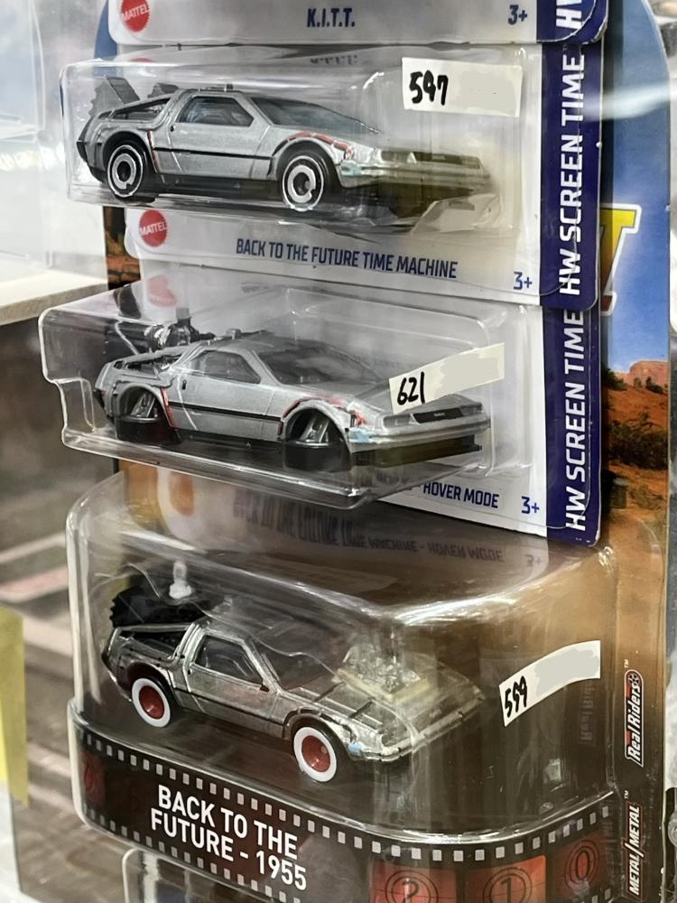 劇中車、ミニカー