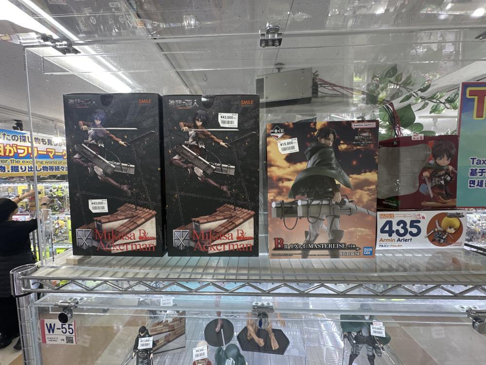 進撃の巨人フィギュア