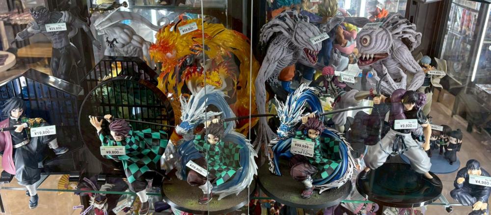 呪術廻戦、鬼滅の刃