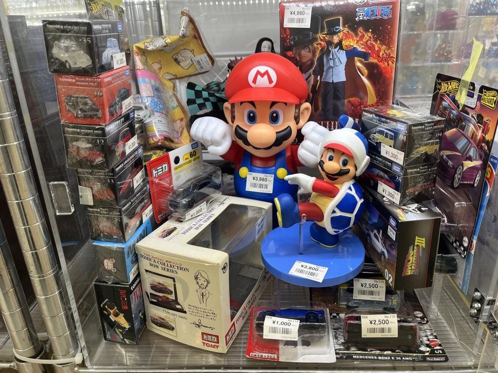 슈퍼 마리오와 미니 카 피규어 등