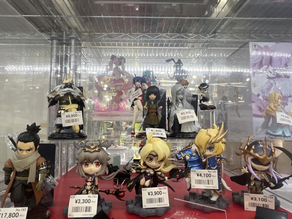 세키로 외 게임 피규어