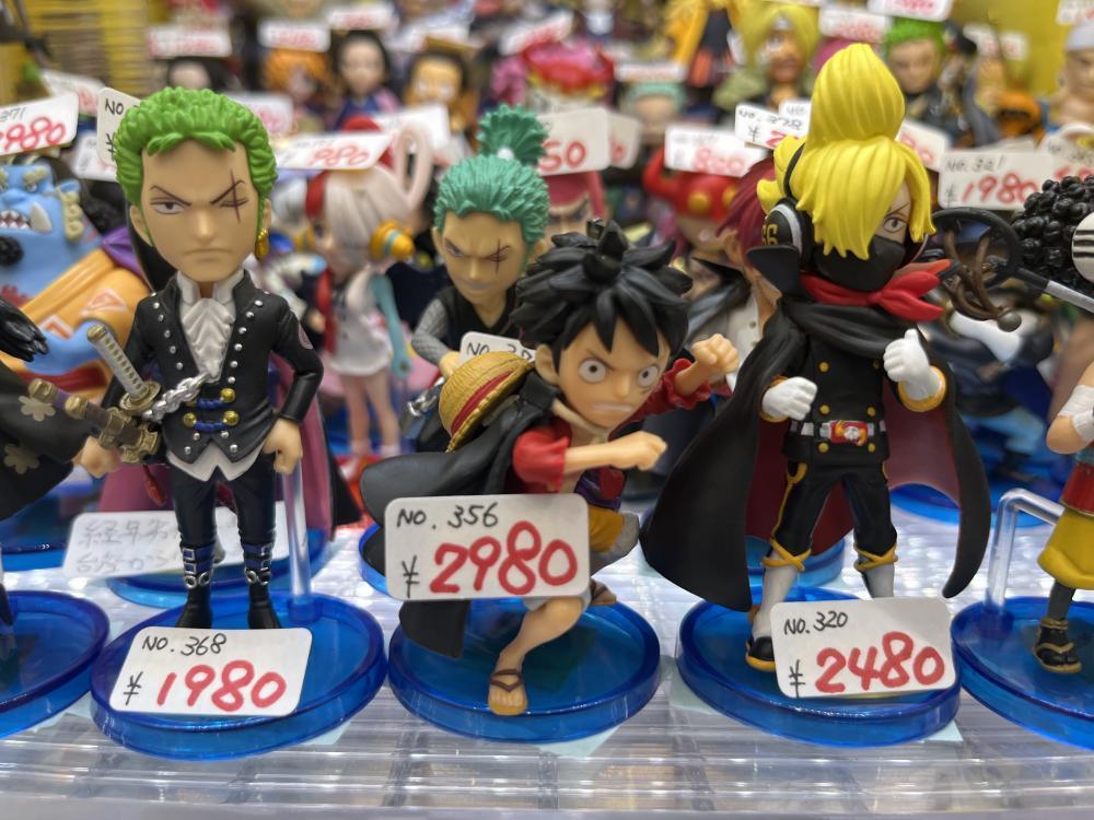 ワールドコレクタブルフィギュア