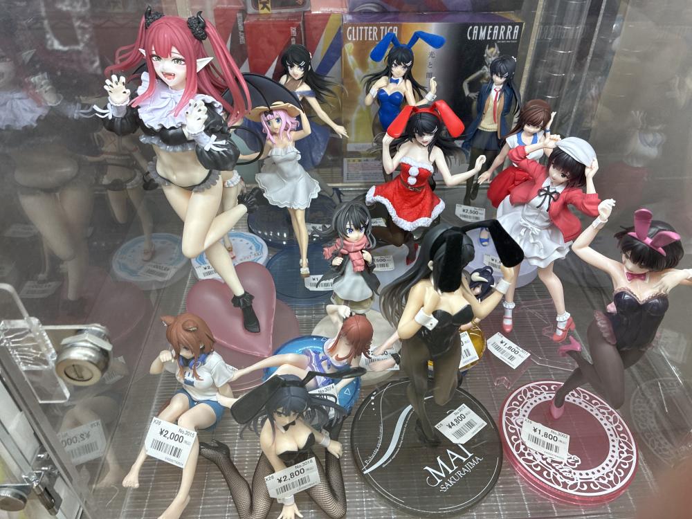 彼女お借りします