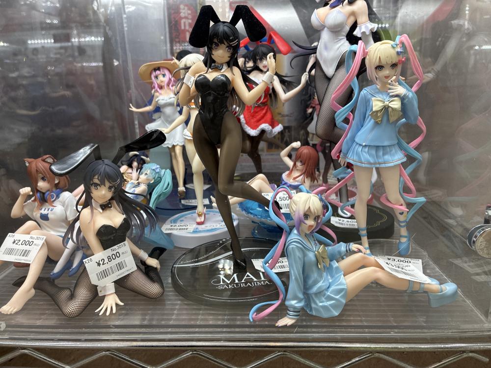 Rascal Does Not Dream of Bunny Girl Senpai, Overlord, Bishoujo Figures
