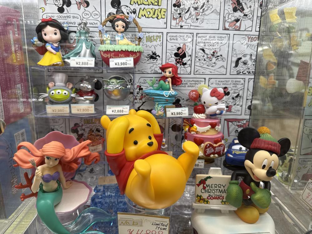 디즈니, 산리오